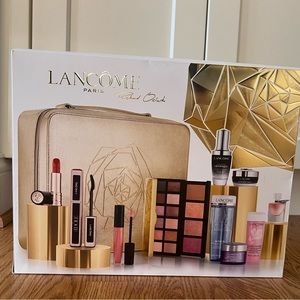 Lancôme 2022 Holiday Gift set. New, in box and only opened for these photos.